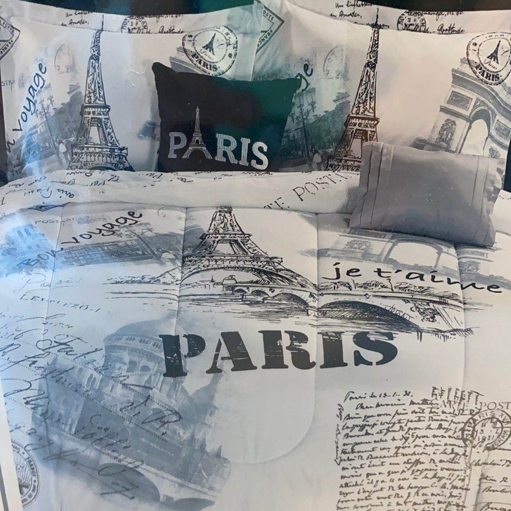 Queen size comforter
